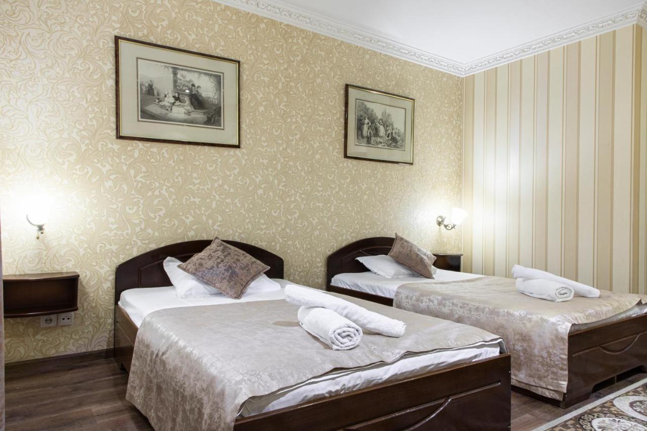Nur M Hotel Tashkent Bagian luar foto